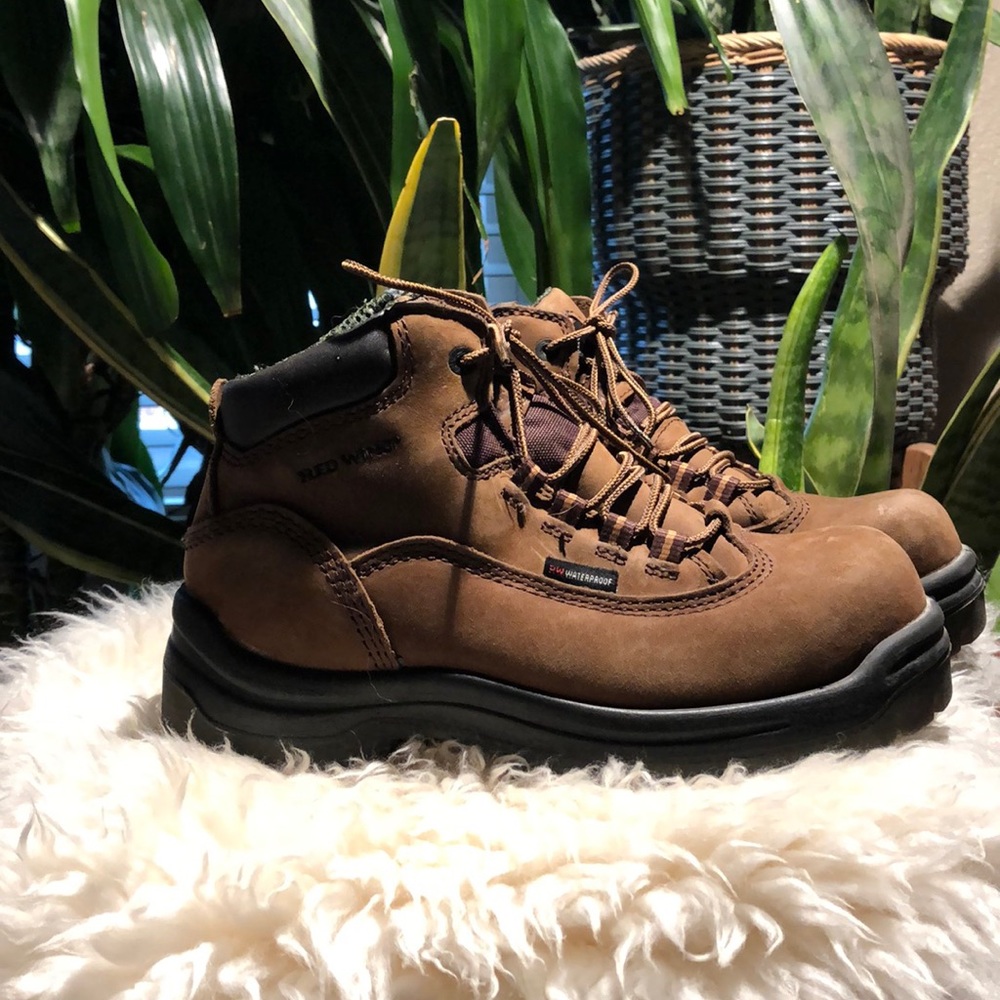 Red wing hiking boots